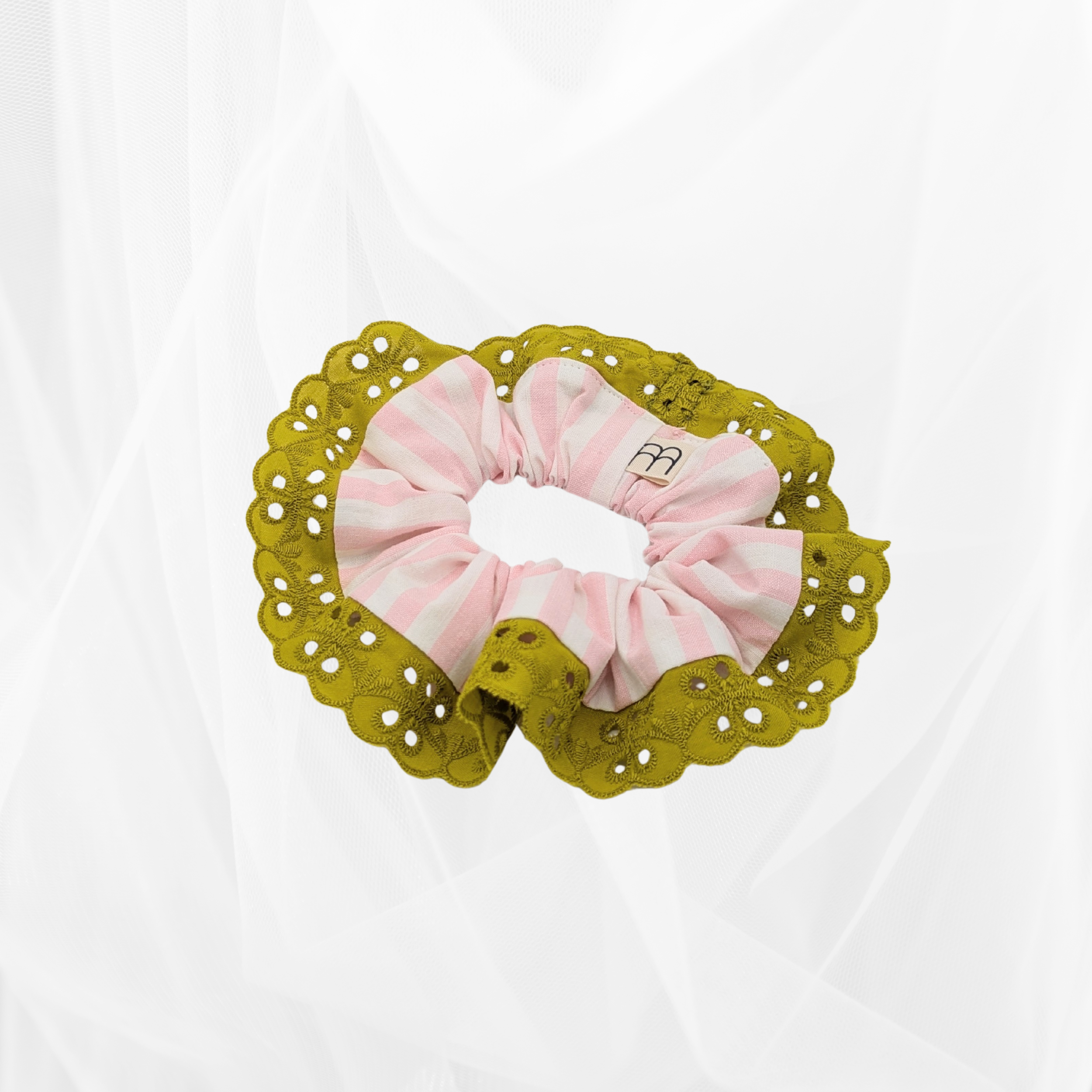 Chouchou - Rayure rose & blanche & broderie anglaise verte Atelier Maellem