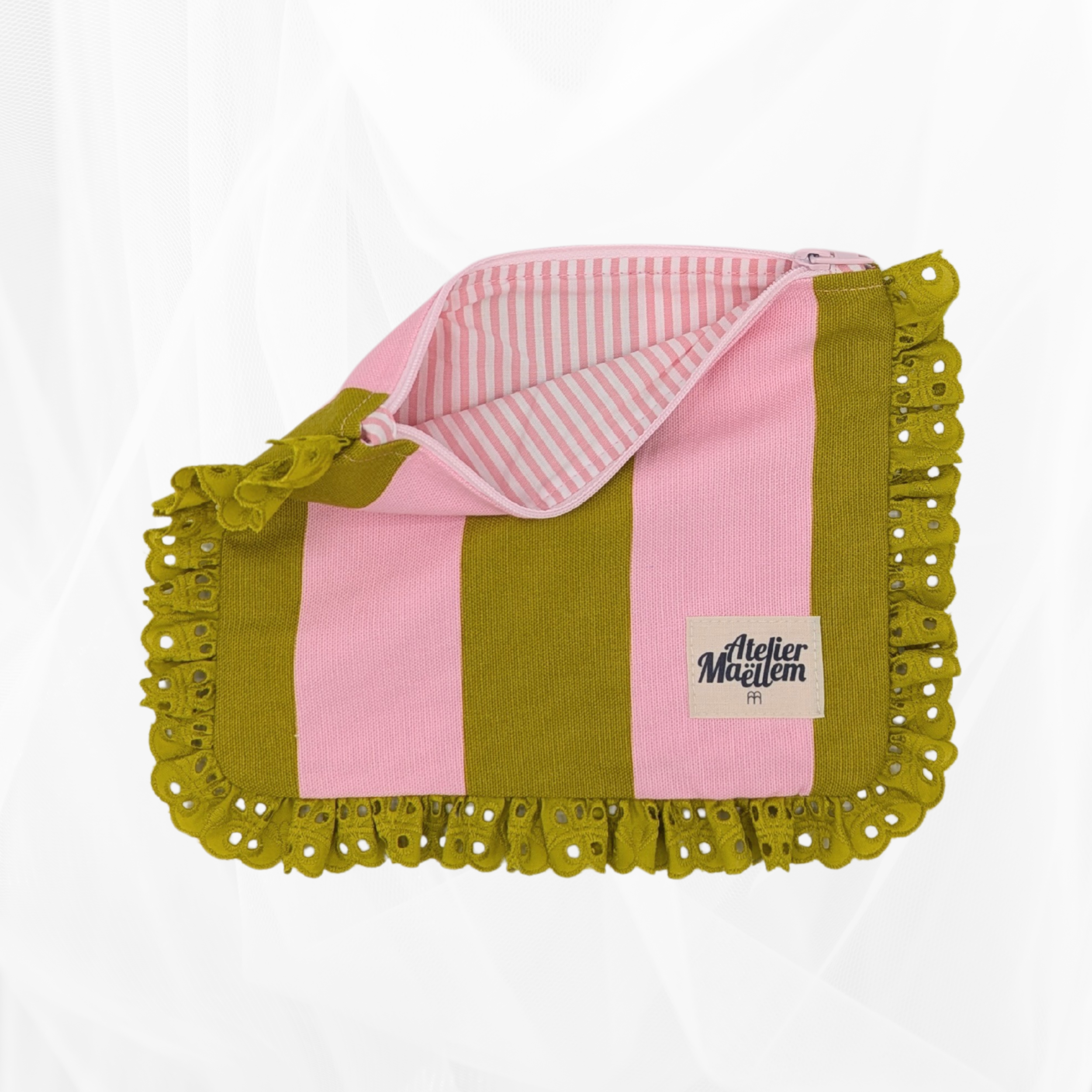 Pochette zippée à volant - Rayure "Vert-rose" 2 - doublure rayée rose & blanc (Copie) Atelier Maellem